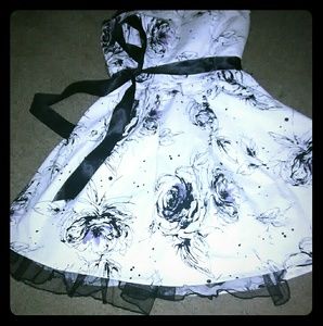 Trixxi  Clothing Co.